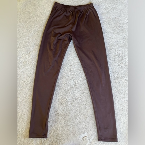 Leveret | Solid Brown Pajamas | L - Picture 5 of 11